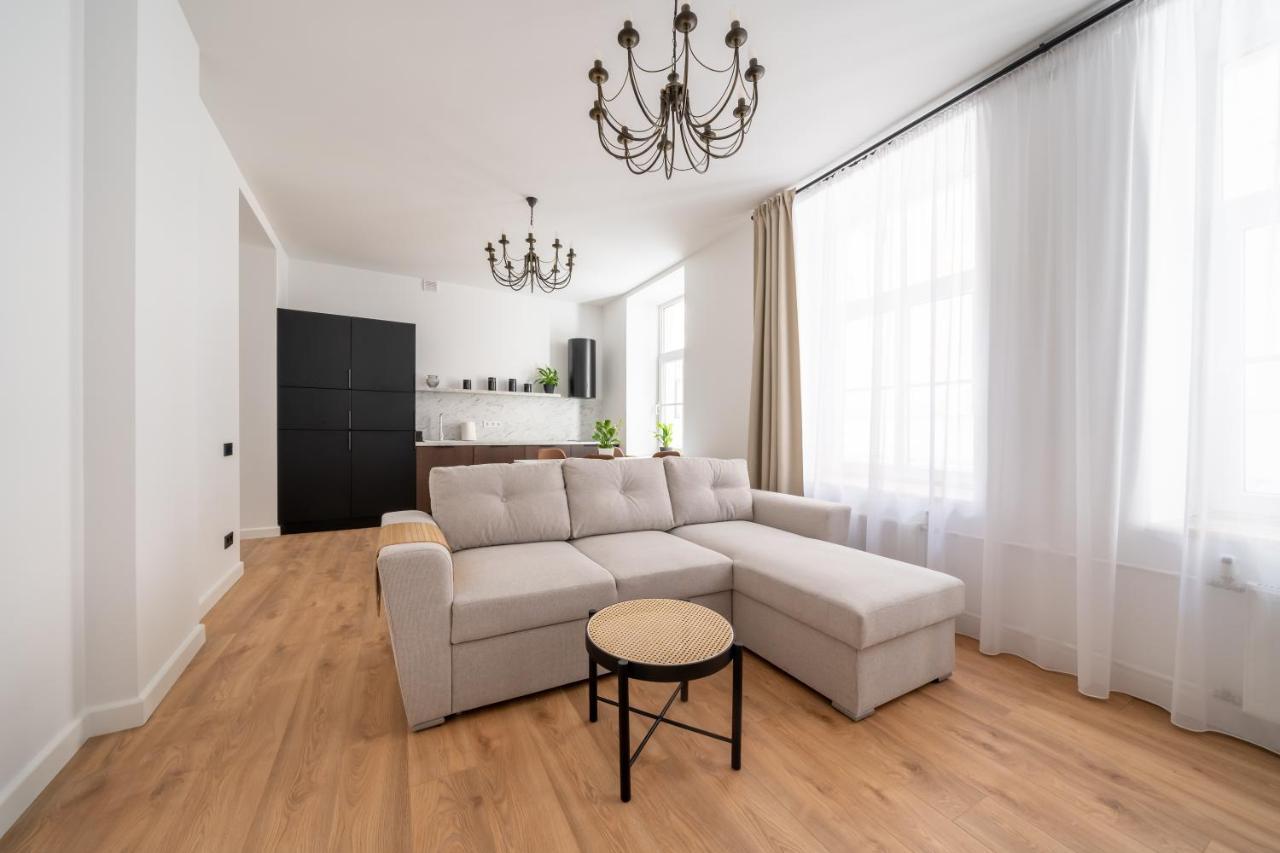 Spacious 1-Bedroom Apartment In The Heart Of Old Town Riga Bagian luar foto