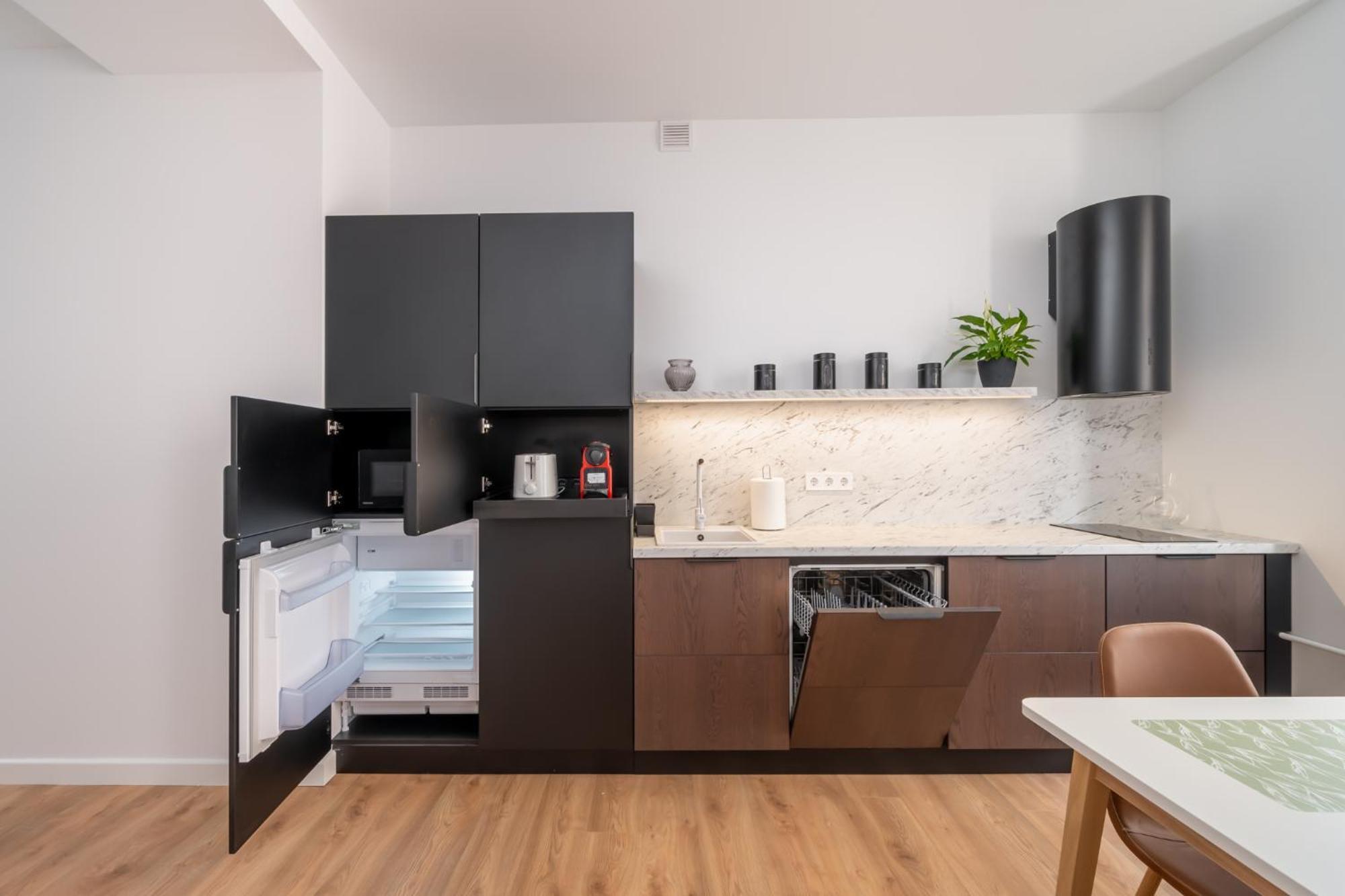 Spacious 1-Bedroom Apartment In The Heart Of Old Town Riga Bagian luar foto